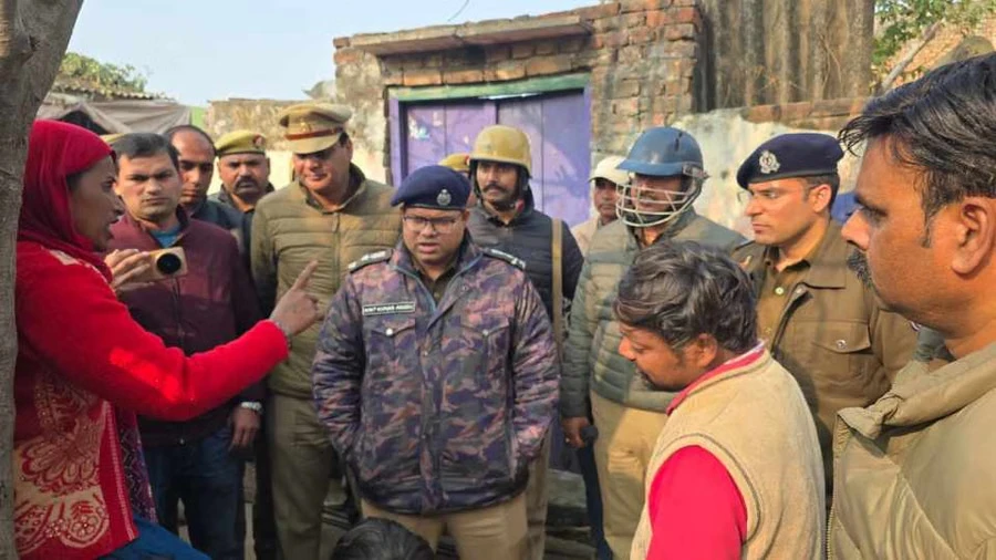 अमरोहा में दिनदहाड़े महिला की हत्या, गांव में तनाव का माहौल