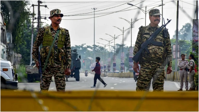 मणिपुर में नई सरकार के गठन के 24 घंटे के अंदर भड़की हिंसा: सरकार के खिलाफ प्रदर्शन