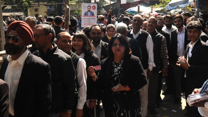 बार एसोसिएशन चुनाव: 12 पदों के लिए 54 अधिवक्ताओं ने भरे नामांकन