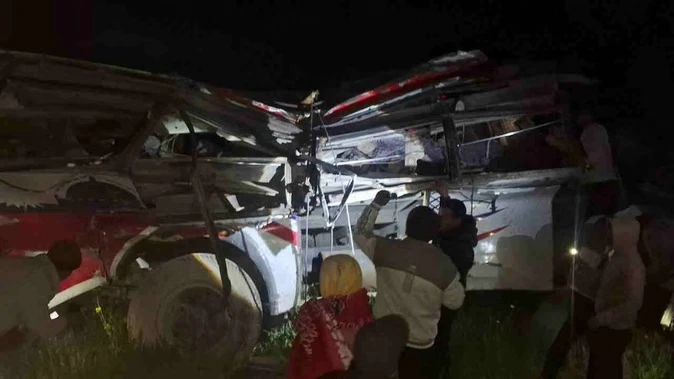 बैतडी-बजांग जा रही बारात की बस दुर्घटनाग्रस्त, 13 की मौत, 34 घायल