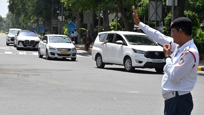 शताब्दी उत्सव के चलते दिल्ली विश्वविद्यालय के पास ट्रैफिक डायवर्जन लागू