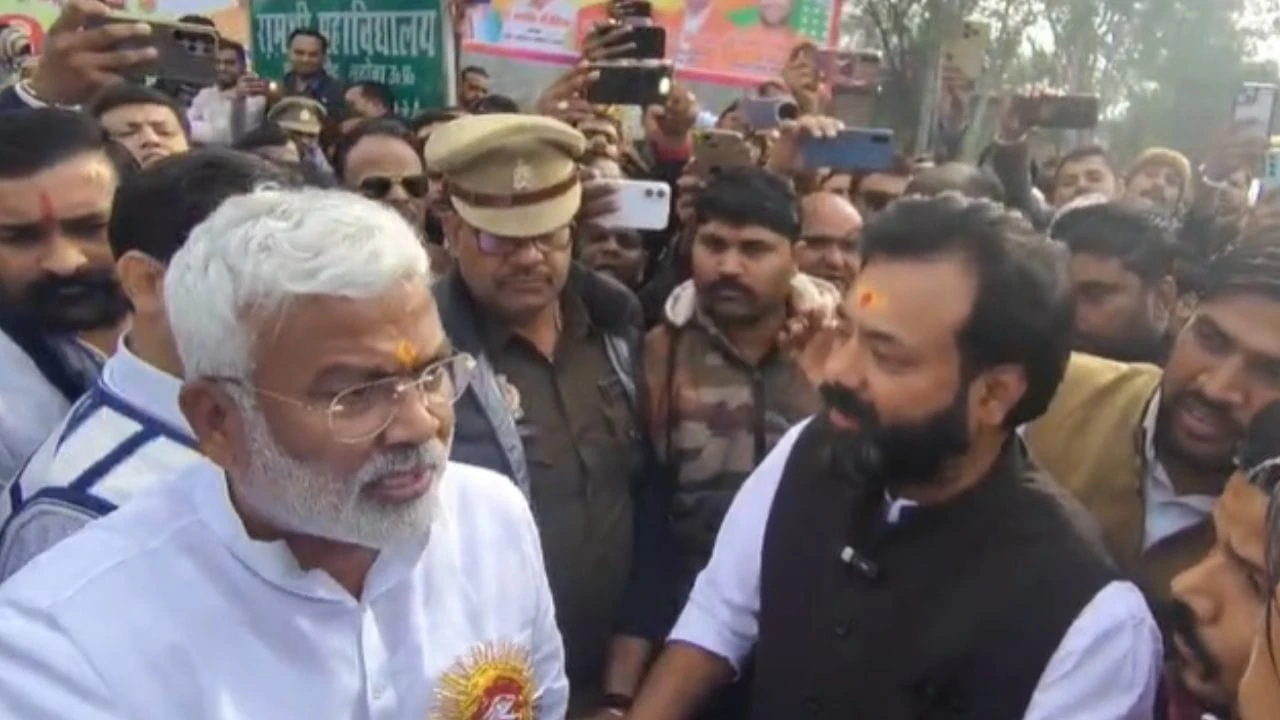 स्वतंत्रदेव-भाजपा विधायक विवाद: ब्रजभूषण राजपूत को भेजा गया नोटिस ‘लापता’