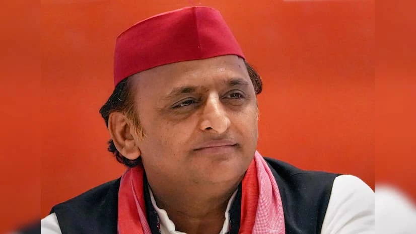 'जब मुंह खोला तो बुरा बोला', शंकराचार्य मुद्दे पर बोले अखिलेश