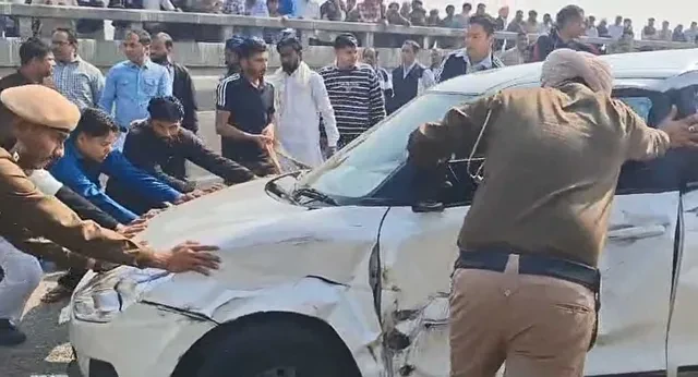 अंबाला में भीषण सड़क हादसा, ट्रक पलटने से दो की मौत