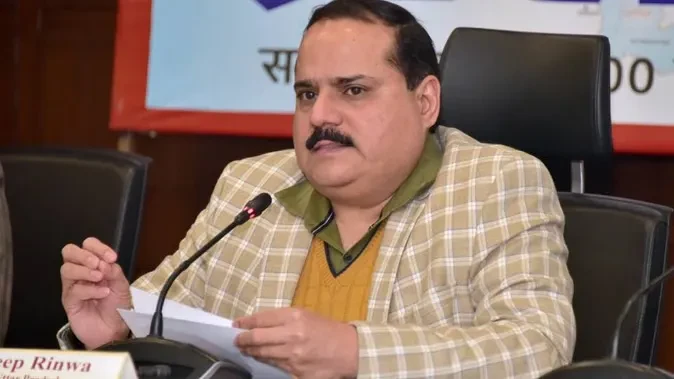 मतदाता सूची पुनरीक्षण: 3.26 करोड़ मतदाताओं को नोटिस, नवदीप रिणवा ने दी जानकारी