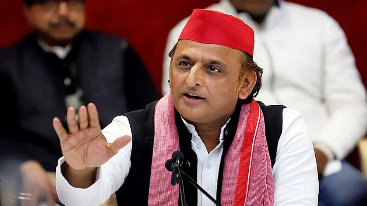 संविधान को खत्म करना चाहती है भाजपा: अखिलेश यादव