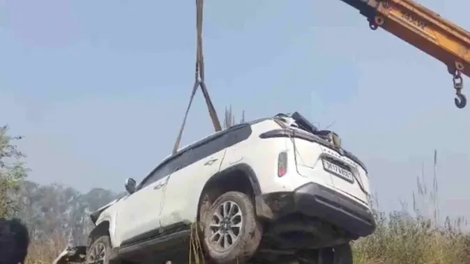 रुड़की: शादी समारोह से लौट रही कार गंगनहर में गिरी, दो युवकों की मौत