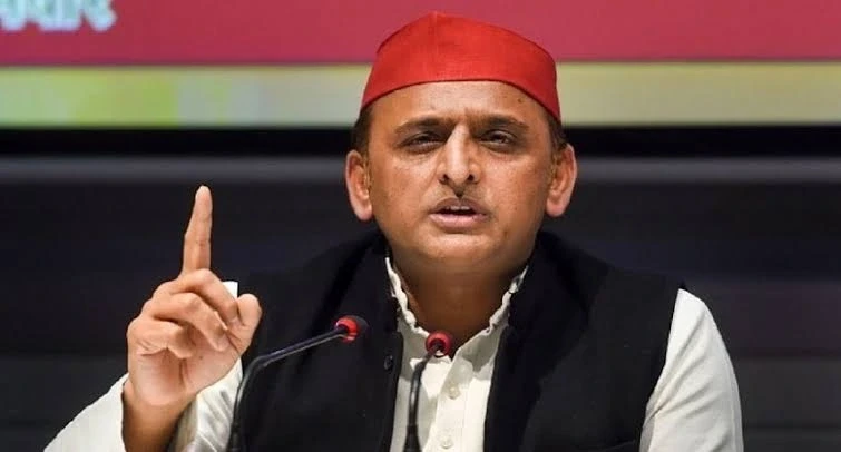 आपत्तिजनक पोस्ट मामला: अखिलेश यादव की पुत्री की फोटो वायरल, ग्रेनो में केस दर्ज