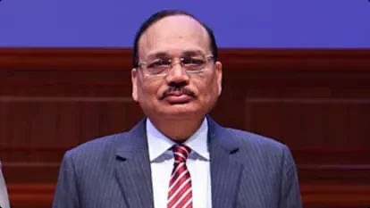 सीजेआई ने वकील को फटकारते हुए कहा: मेरी अदालत में बदतमीजी नहीं चलेगी