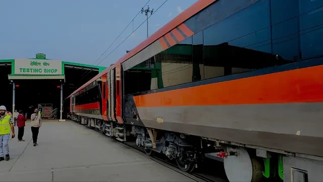वंदे भारत ट्रेन का पहला ट्रायल सफल, गति व तकनीकी परीक्षण पूरे