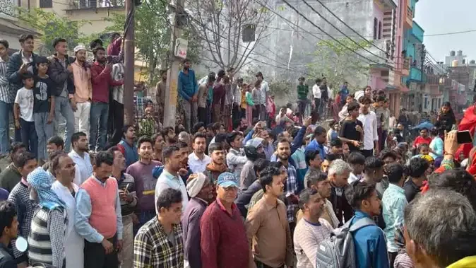 मुरादाबाद में तेंदुआ घर में घुसा, मोहल्ले में मच गई अफरा-तफरी