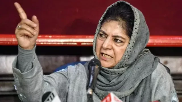 'भारतीयों को वापस लाए सरकार...', ईरान पर हमले को लेकर महबूबा मुफ्ती चिंतित
