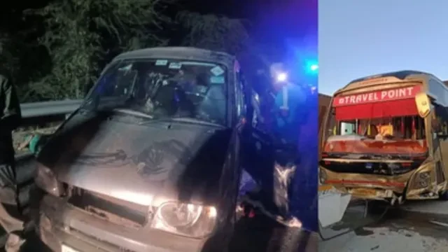 हाथरस: यमुना एक्सप्रेसवे पर डबल डेकर बस और इको कार की टक्कर, 6 की मौत
