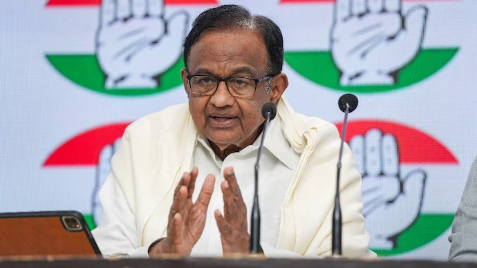 तमिलनाडु चुनाव: डीएमके-कांग्रेस गठबंधन में सीटों पर सस्पेंस, चिदंबरम ने संभाला मोर्चा