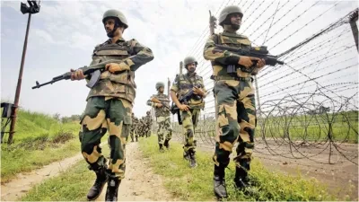 पंजाब में BSF ने पाकिस्तानी घुसपैठिया पकड़ा, रुपये और मोबाइल बरामद