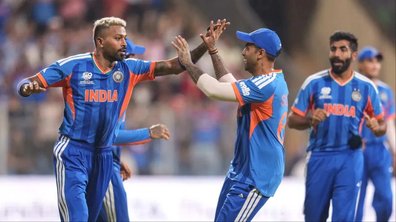 टी20 विश्वकप के फाइनल में पहुंचा भारत, इंग्लैंड को 7 रन से हराया