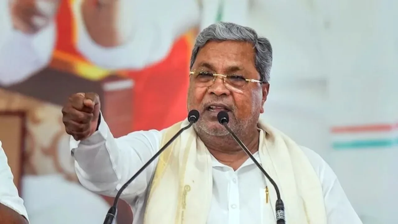 सिद्धारमैया ने पेश किया 17वां बजट, 16 साल से कम उम्र के बच्चों पर सोशल मीडिया पाबंदी का एलान