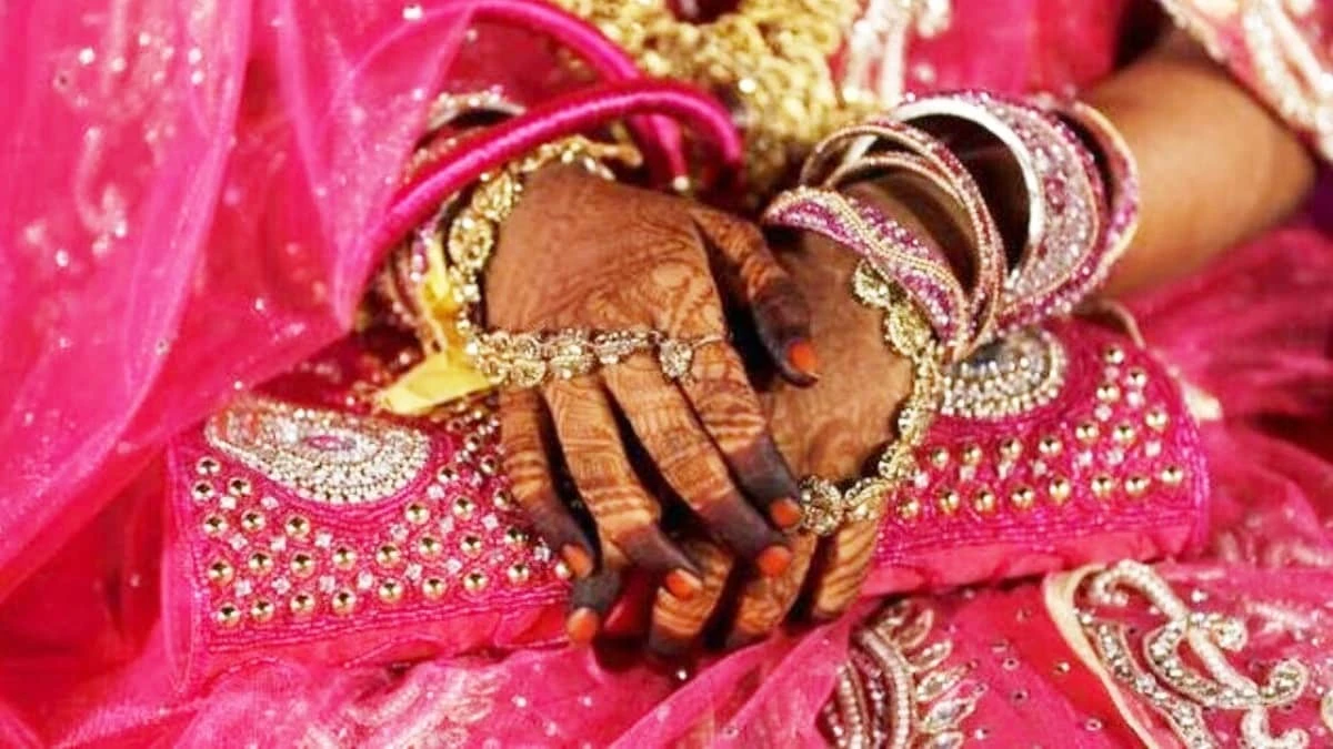 बिजनौर में डॉक्टर की शादी में हंगामा, नोएडा से पहुंची लिव-इन पार्टनर