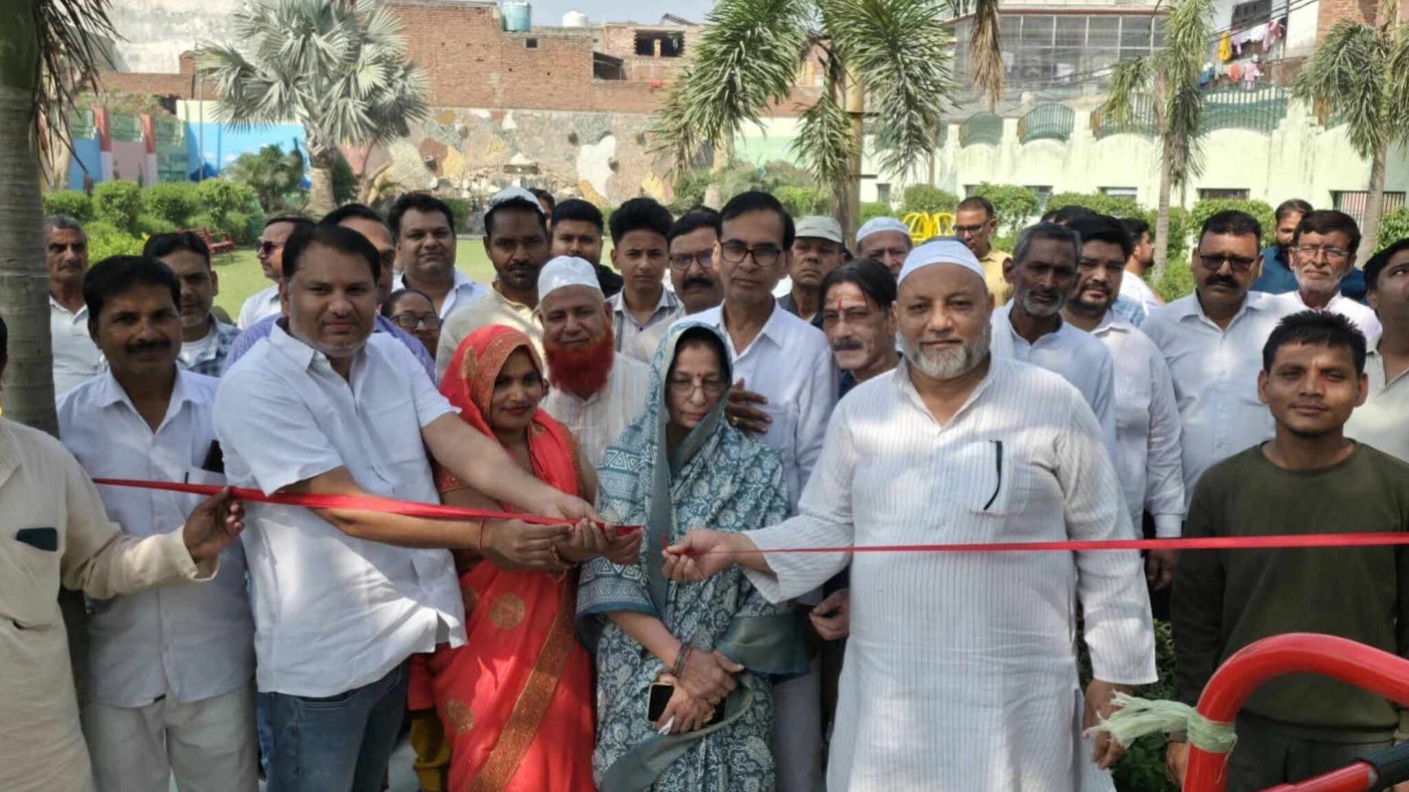 बुढ़ाना में चेयरपर्सन उमा त्यागी ने किया ओपन जिम और मॉडल रोड का उद्घाटन