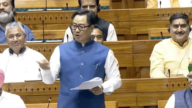 'कुछ सांसद खुद को अत्यधिक ज्ञानी समझते हैं', संसद में रिजिजू का राहुल गांधी पर वार