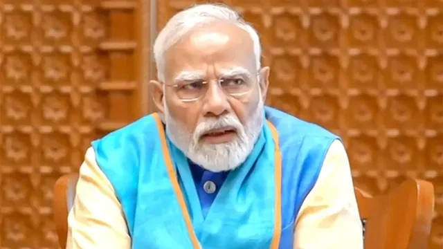 एलपीजी आपूर्ति संकट: पीएम मोदी ने की हाई-लेवल बैठक