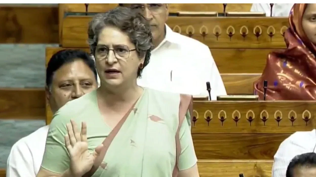 प्रियंका गांधी का सरकार पर हमला: महंगाई, बेरोजगारी और ट्रेड डील पर उठाए सवाल