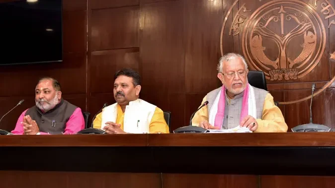 यूपी सरकार ने उच्च शिक्षा कर्मियों के लिए कैशलेस चिकित्सा सुविधा की दी मंजूरी