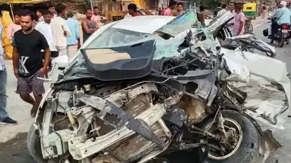 शाहजहांपुर में भीषण सड़क हादसा, चार की मौत, तीन घायल