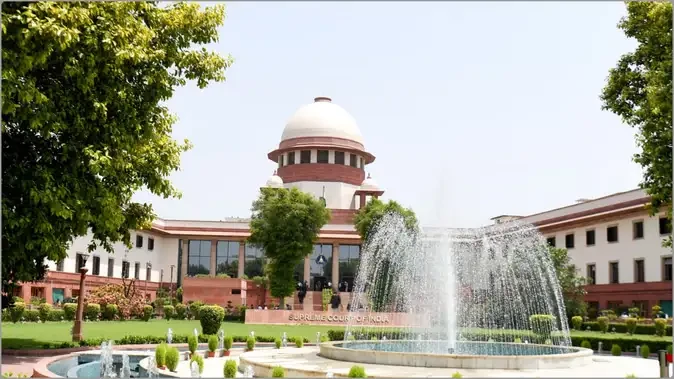 सुप्रीम कोर्ट में एनसीईआरटी पाठ्यपुस्तकों की समीक्षा पर सरकार ने दी जानकारी