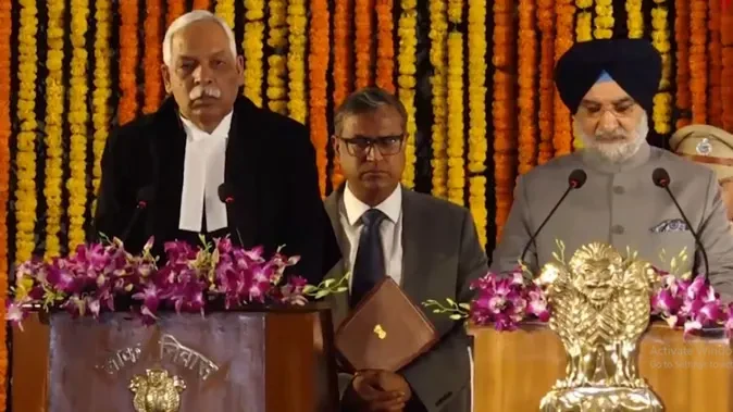 तरनजीत सिंह संधू ने दिल्ली में उपराज्यपाल के तौर पर ली शपथ