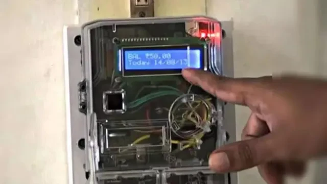 लखीमपुर में स्मार्ट मीटर उपभोक्ताओं के बकाया न देने पर कटे हजारों कनेक्शन