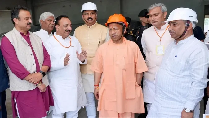 100 करोड़ से बदलेगी शाकंभरी सिद्धपीठ की तस्वीर, सीएम योगी ने लिया जायजा