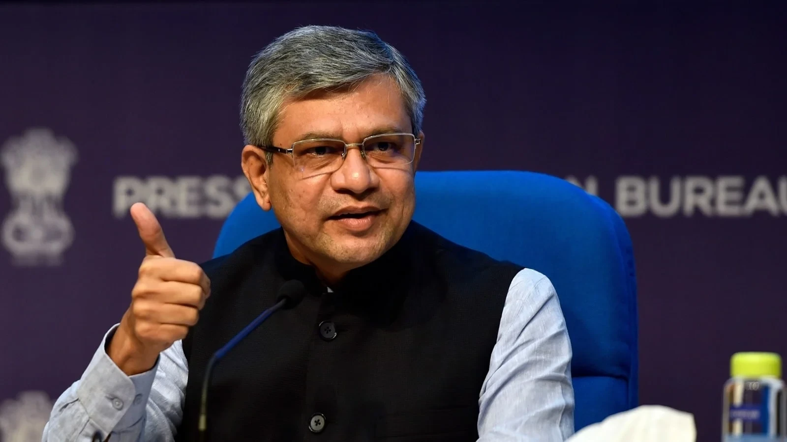 वंदे भारत पर पत्थरबाजी करने वाले गिरफ्तार, AI और कैमरों से हुई पहचान