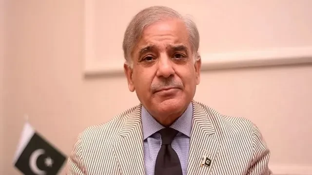 तेल संकट के बीच पाकिस्तान ने गणतंत्र दिवस परेड रद्द की