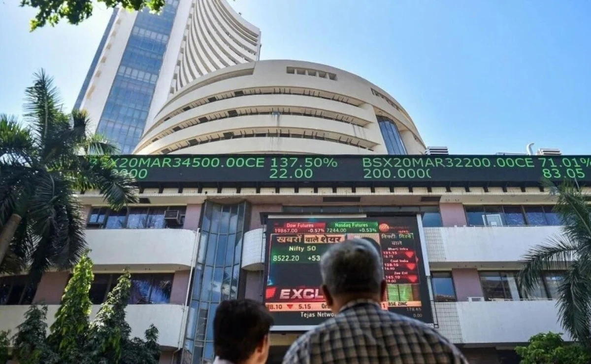 शेयर बाजार में जोरदार उछाल, सेंसेक्स 976 अंक बढ़ा, निफ्टी 23,303 पर खुला
