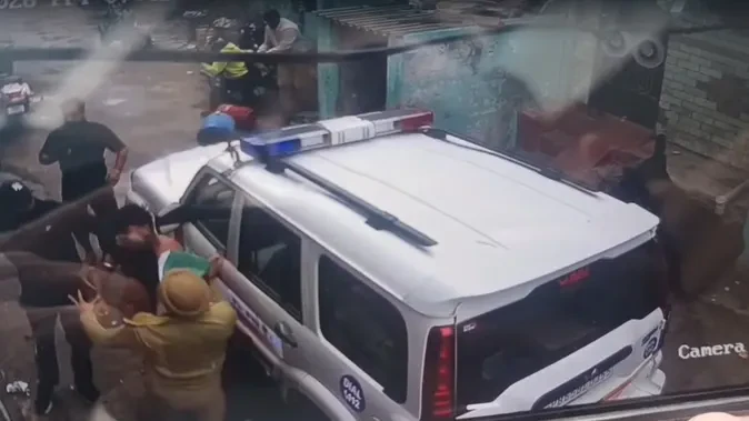 जालंधर में पुलिस पर महिला से मारपीट का आरोप, छापेमारी के दौरान हंगामा