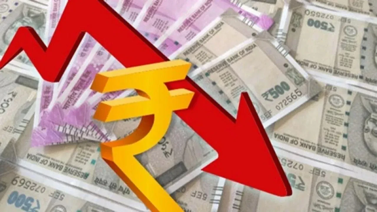 रुपया डॉलर के मुकाबले 93.94 पर पहुँचा, तेल और ग्लोबल तनाव ने बढ़ाया दबाव