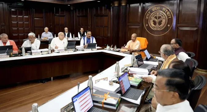 किसानों और ऊर्जा क्षेत्र में सौगात: यूपी कैबिनेट ने अहम प्रस्तावों को दी मंजूरी