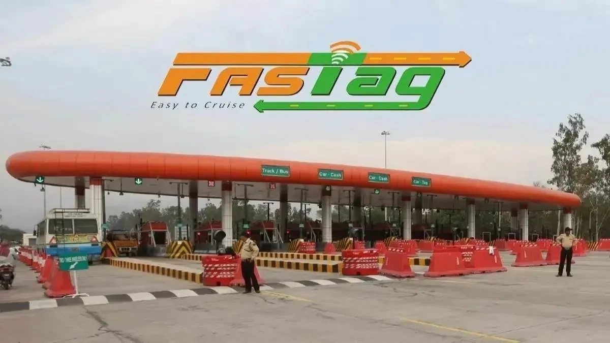भारत में हाईवे यात्रा के लिए FASTag अनिवार्य, जानें सही इस्तेमाल और नियम