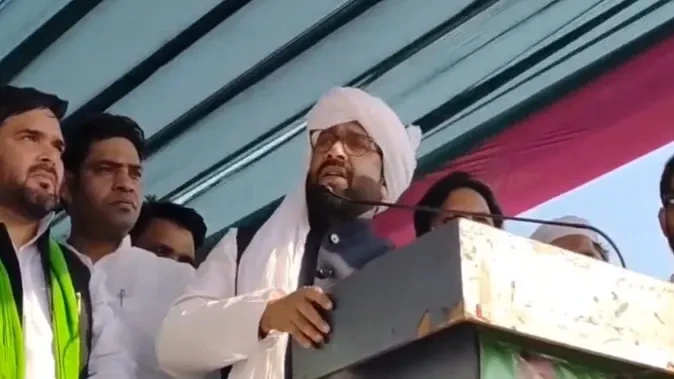 मुसलमानों का एनकाउंटर करने वाले का होगा एनकाउंटर, यूपी AIMIM अध्यक्ष ने मंच से दी धमकी