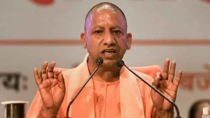 सड़क चौड़ीकरण में शहीदों की मूर्तियां क्षतिग्रस्त, सीएम योगी ने कंपनी ब्लैकलिस्ट की