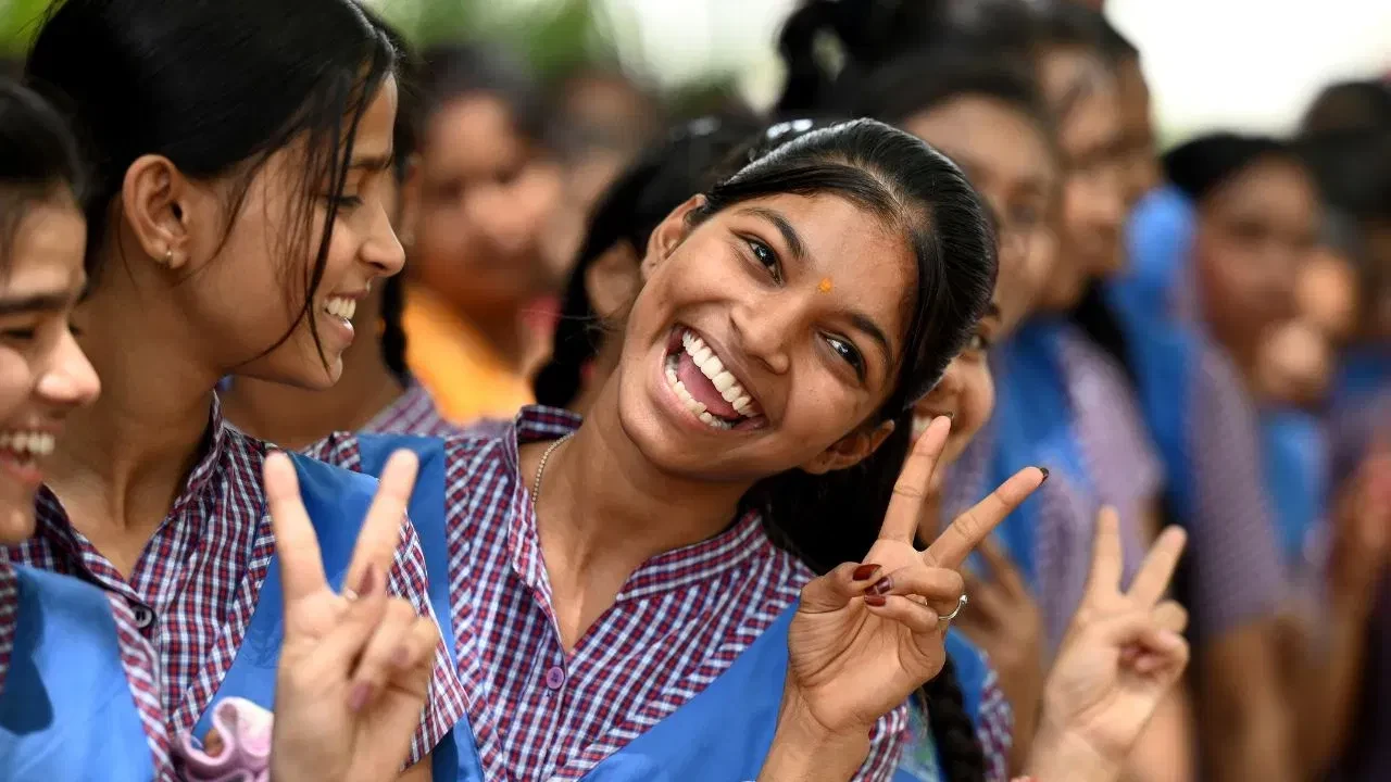 मध्य प्रदेश बोर्ड कक्षा 5वीं और 8वीं का परिणाम जारी, छात्राओं ने किया बेहतरीन प्रदर्शन