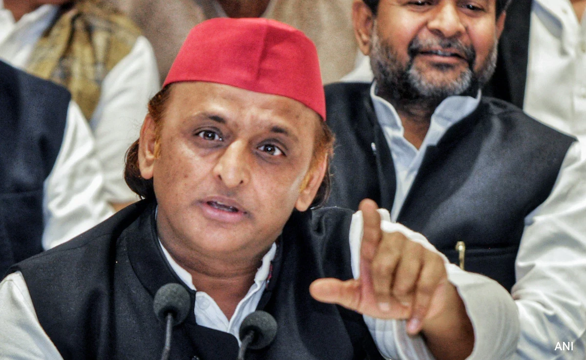 भाजपा लोकतंत्र विरोधी, निवेश के लिए एमओयू में किया बड़ा फर्जीवाड़ा: अखिलेश यादव