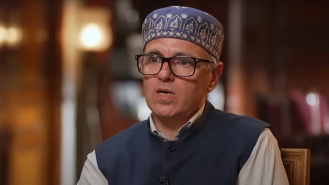 'मोदी जी, ईरान-अमेरिका युद्ध रुकवा दीजिए...' उमर अब्दुल्ला की पीएम से अपील