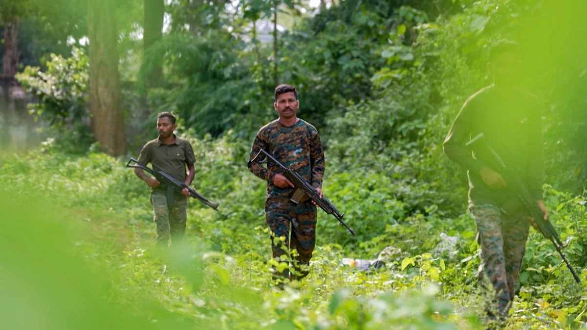 देश में नक्सलवाद आखिरी दौर में, अबतक 10 हजार से ज्यादा माओवादियों ने किया आत्मसमर्पण