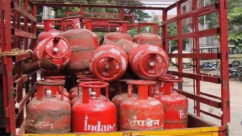 कार्ड दिखाओ, सिलिंडर पाओ: यूपी के इस जिले में शादी समारोह के लिए नई व्यवस्था लागू
