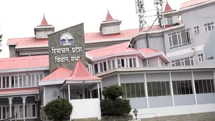 हिमाचल: अपनी ही सरकार पर बरसे कांग्रेस विधायक, सड़क निर्माण में लापरवाही का आरोप
