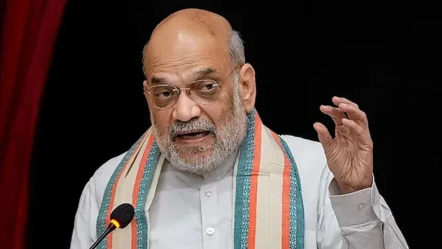 भवानीपुर: अमित शाह रोड शो विवाद में चार पुलिस अधिकारी सस्पेंड