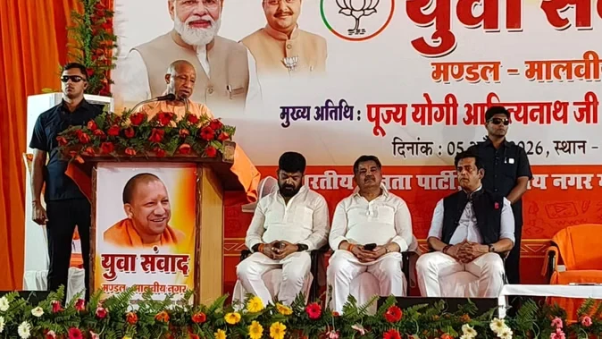 गोरखपुर में सीएम योगी की अपील: विपक्ष के ‘झूठे नैरेटिव’ का दें करारा जवाब