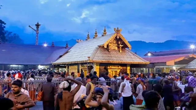 सबरीमाला में महिलाओं के प्रवेश पर SC में केंद्र का पक्ष: ‘यह परंपरा पर आधारित नियम, भेदभाव नहीं’